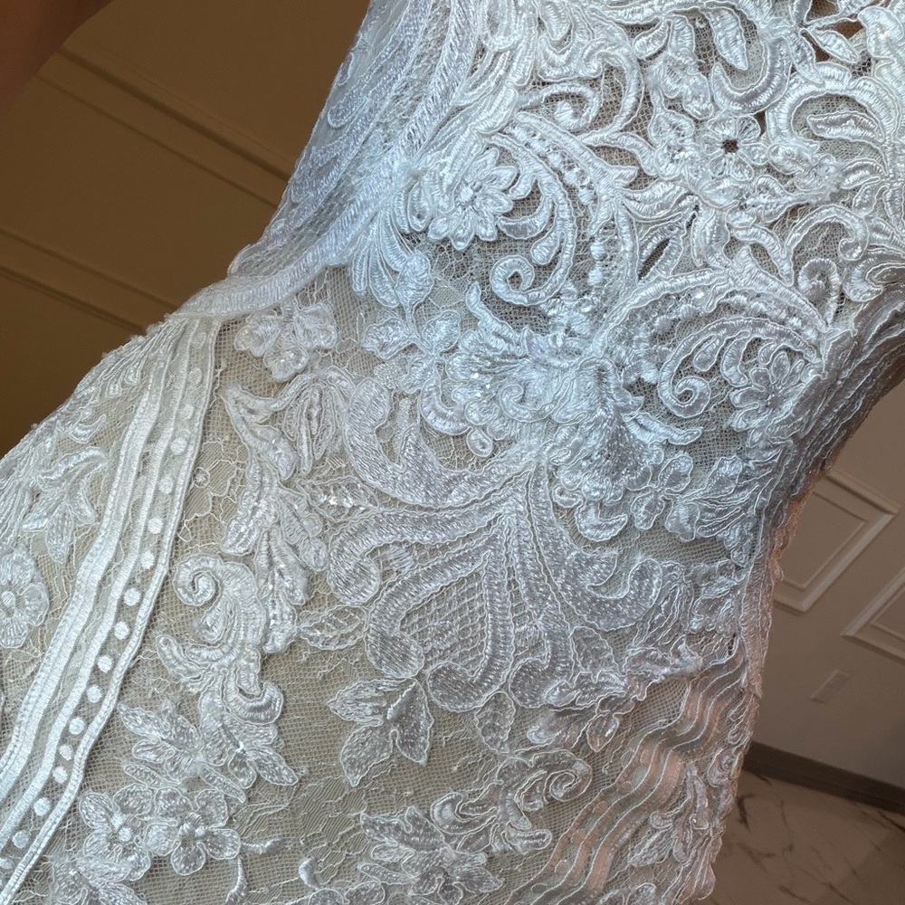 Martina Liana Style 905 Wedding Dress - Picture 13 of 16